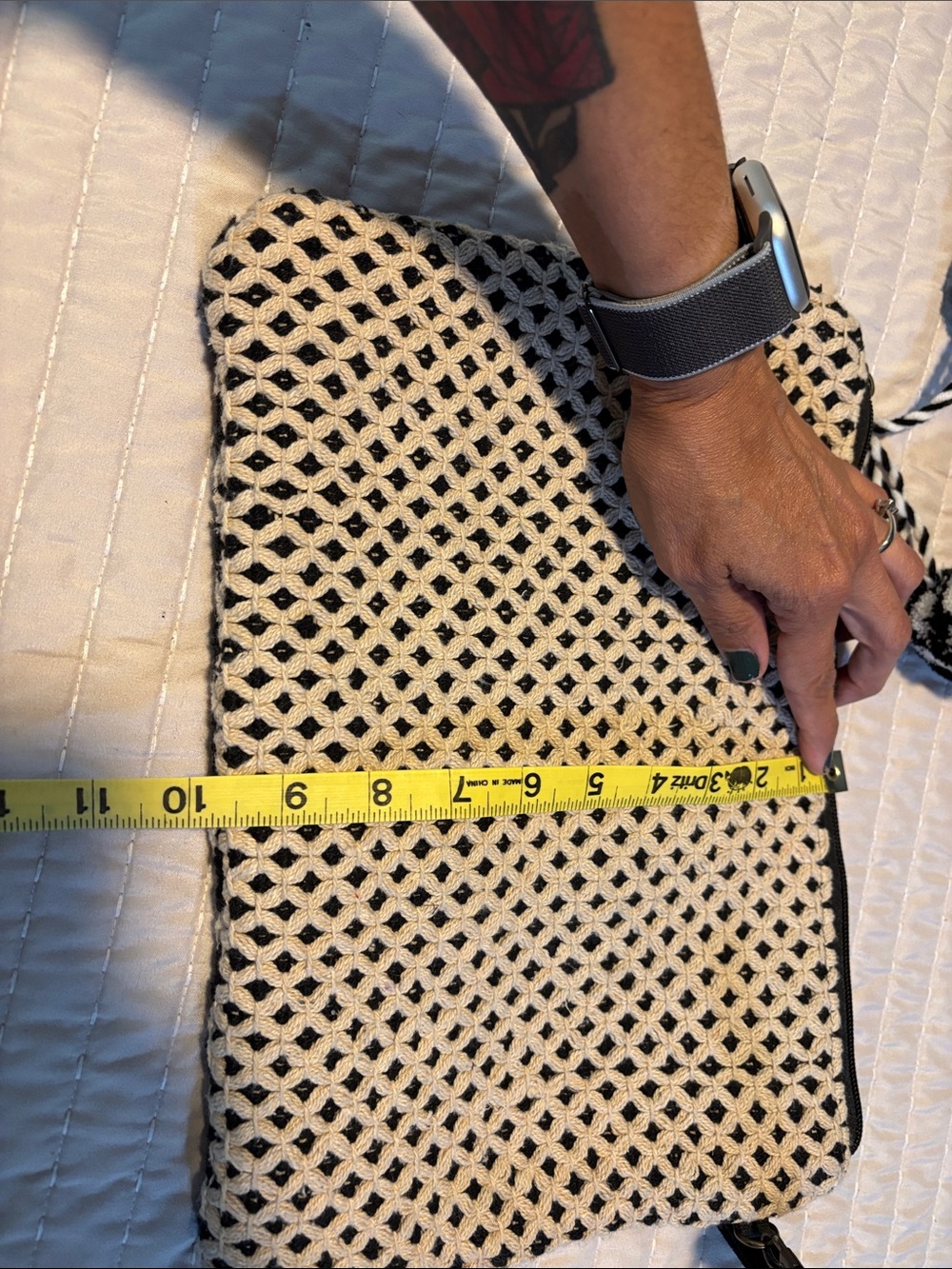 Black & White Geometric Wristlet Clutch - Picture 5 of 7
